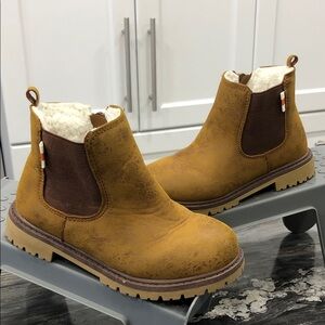 Kids Chelsea Boots | Toddler Size 11 | Tan Brown | Faux Shearling | Side Zip